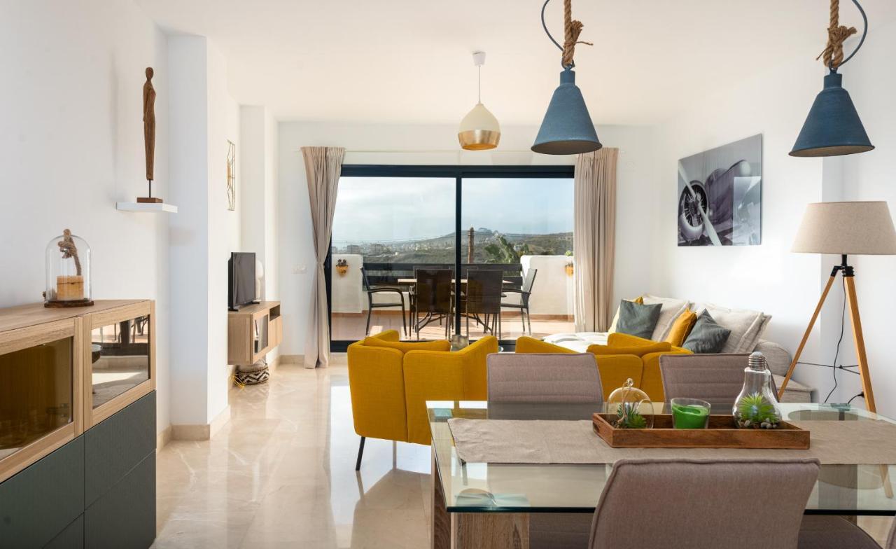 Lotus 2401 - Beautiful Apartment With Pool & Sea View カサーレス エクステリア 写真